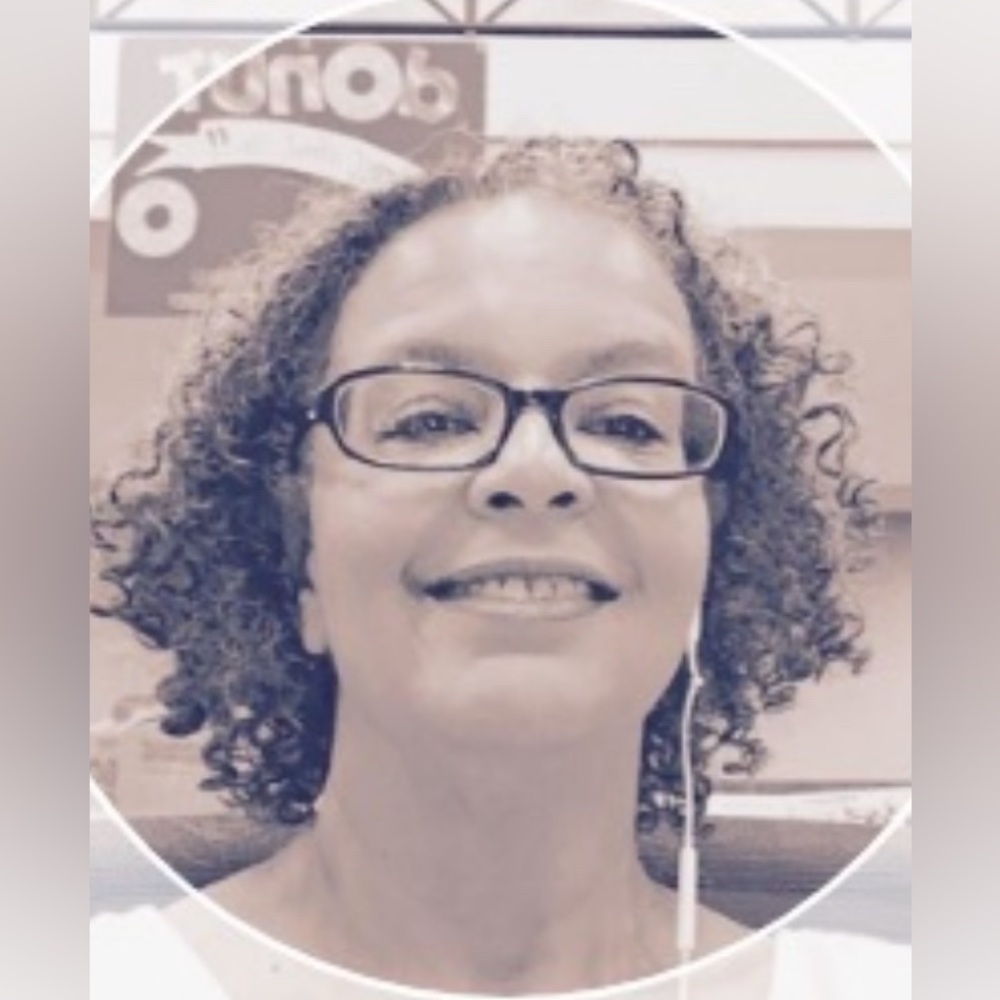 Meet your Posher, Pam